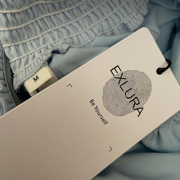 Exlura Baby Blue Smocked Balloon Sleeve Dress Size M NWT - Picture 3 of 4